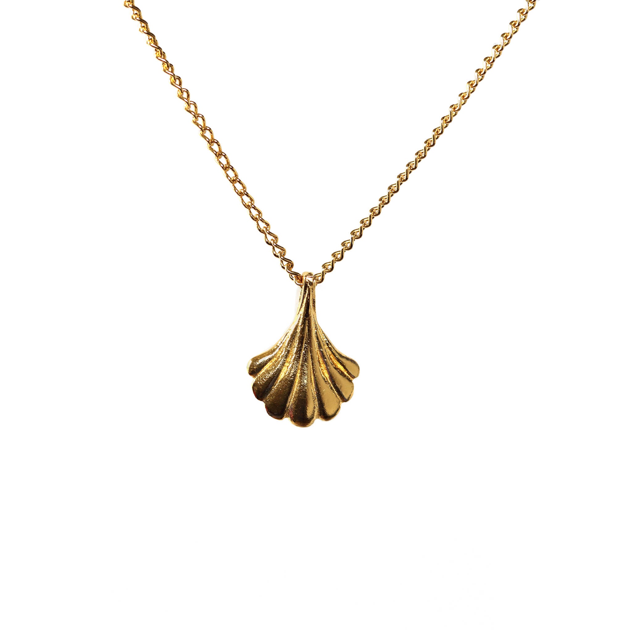 Wing Shell Necklace in yellow gold