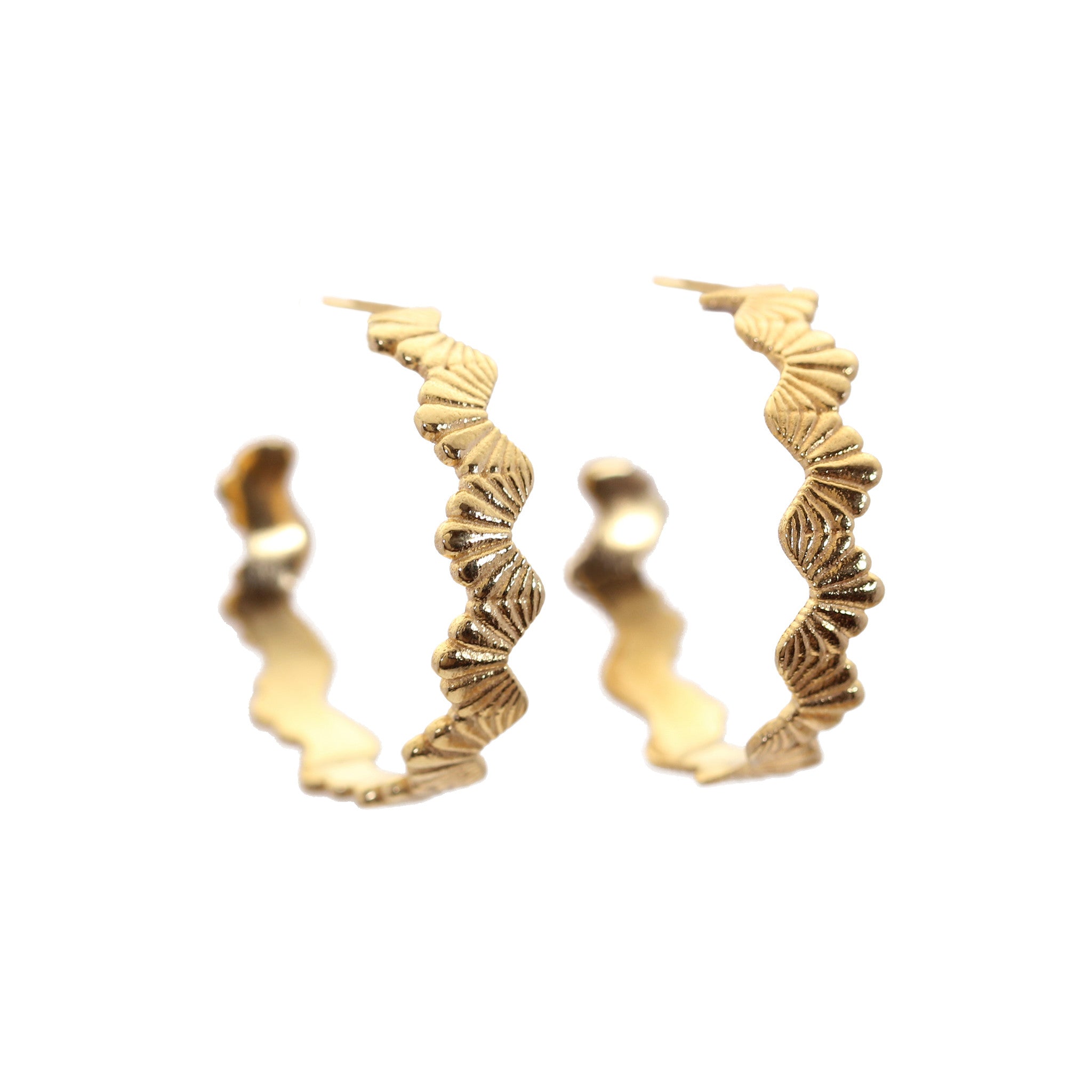 Loggia yellow gold hoop earrings
